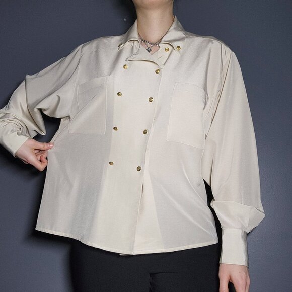 Vintage 70s pirate cream button-up shirt with pointy collar and gold buttons - Picture 5 of 16